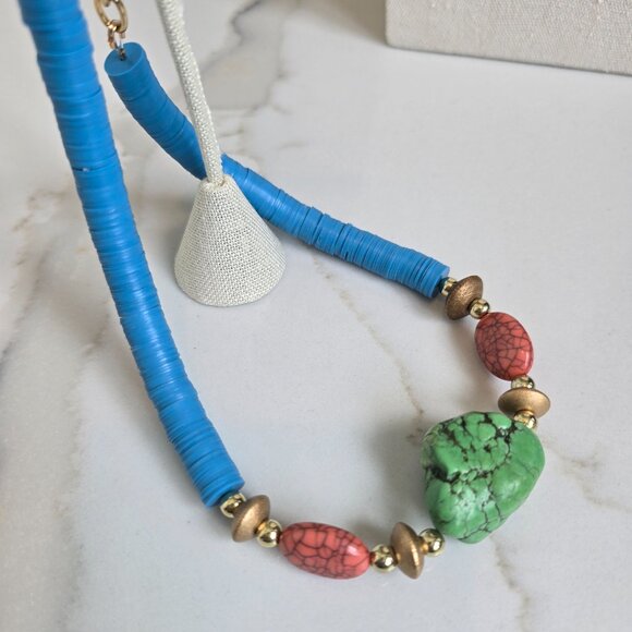 Blue/Coral/Green beaded choker - Picture 5 of 6